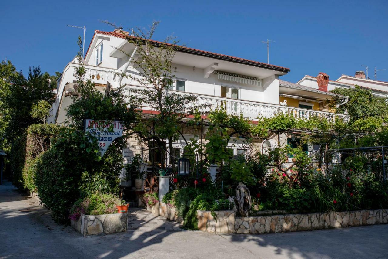 Apartment Marina Rab Town Exterior foto